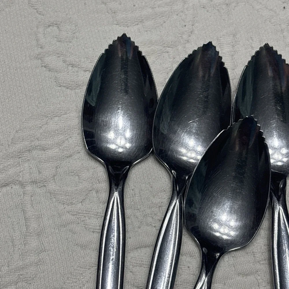 W.M. Rogers Grapefruit Spoons Flatware Set of 8